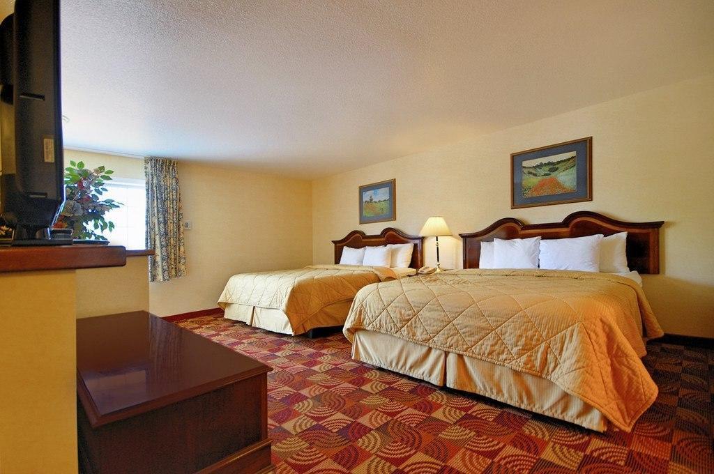Comfort Suites Red Bluff Near I-5 Exterior photo