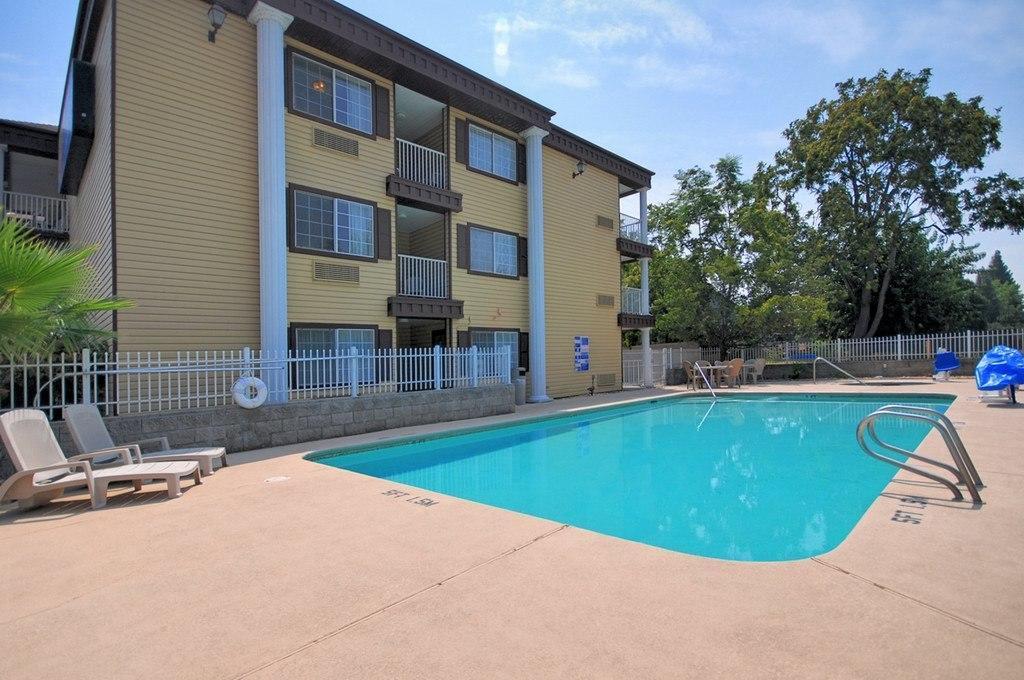 Comfort Suites Red Bluff Near I-5 Exterior photo