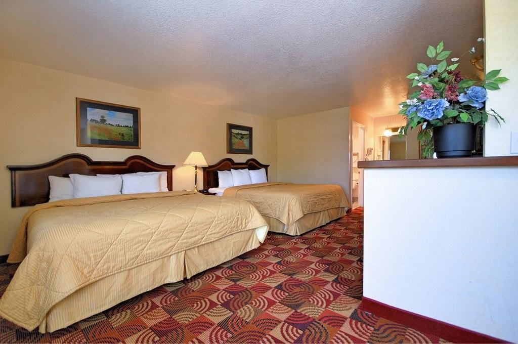 Comfort Suites Red Bluff Near I-5 Exterior photo