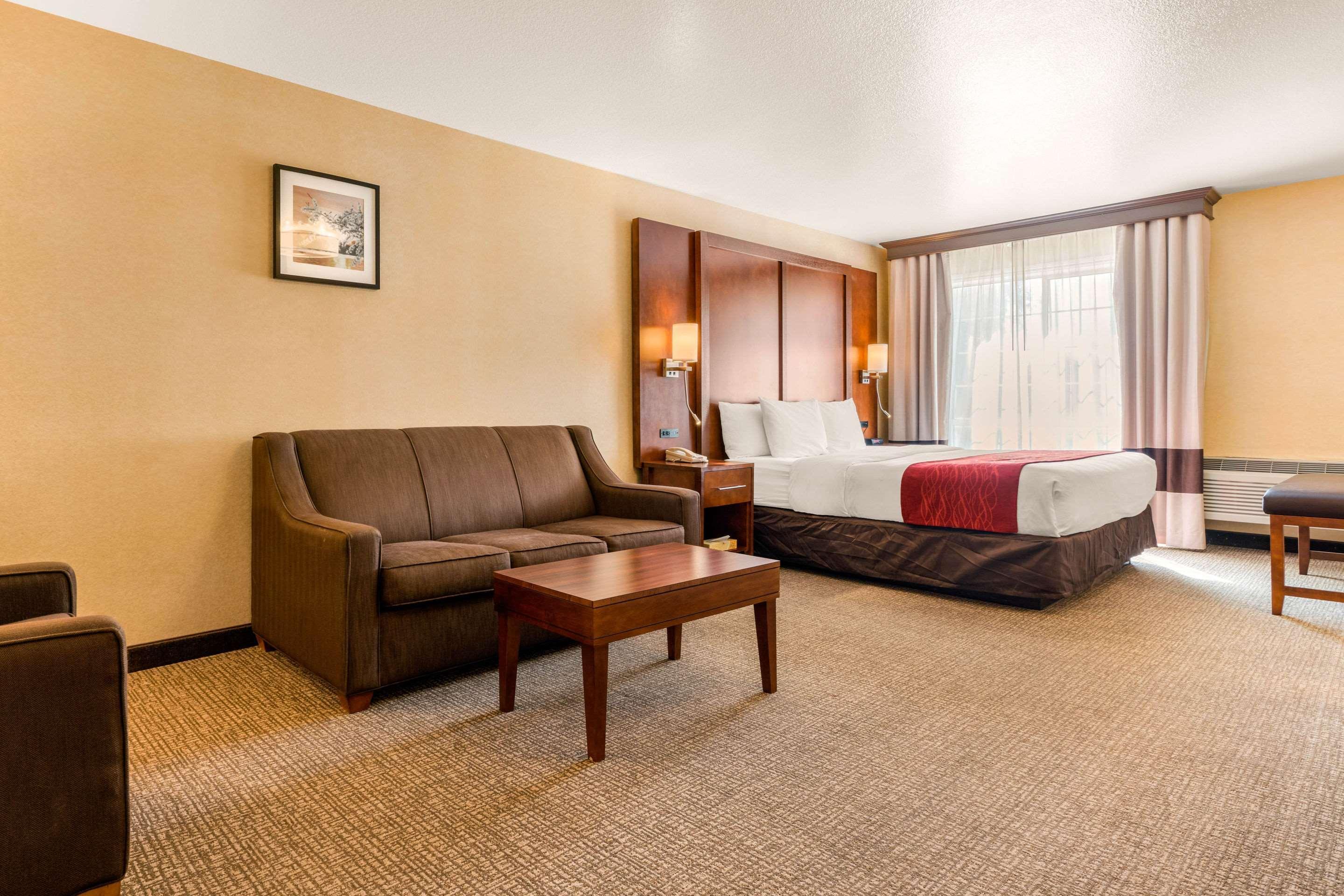 Comfort Suites Red Bluff Near I-5 Exterior photo