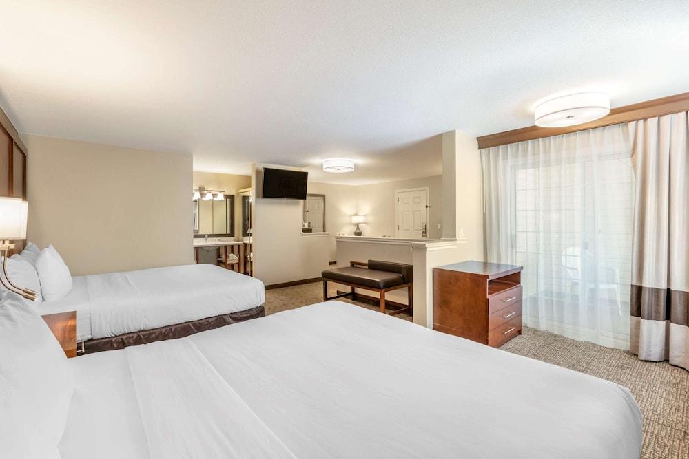 Comfort Suites Red Bluff Near I-5 Exterior photo