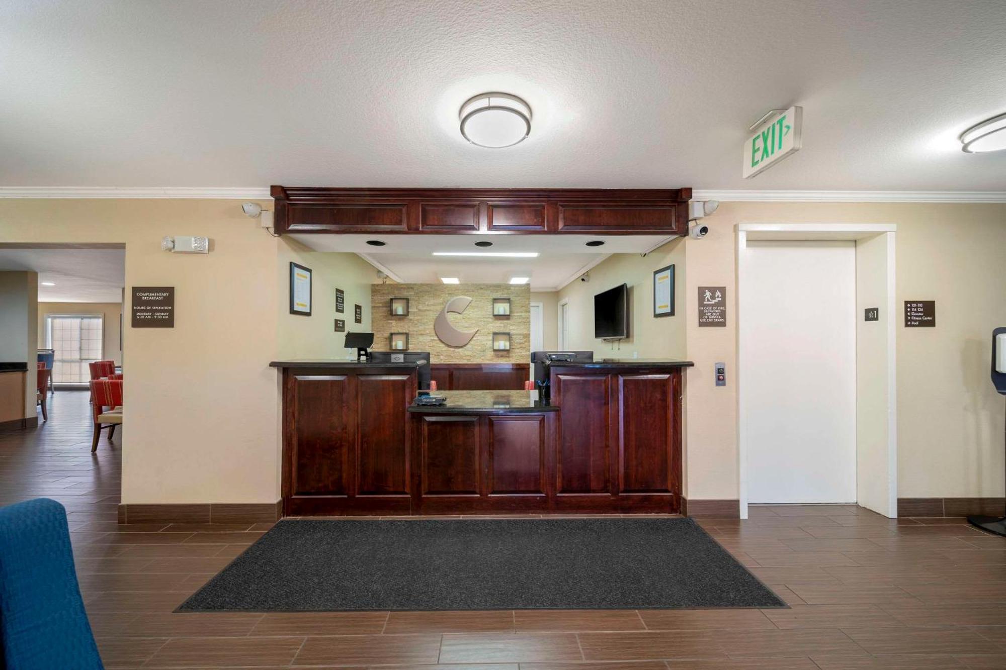 Comfort Suites Red Bluff Near I-5 Exterior photo